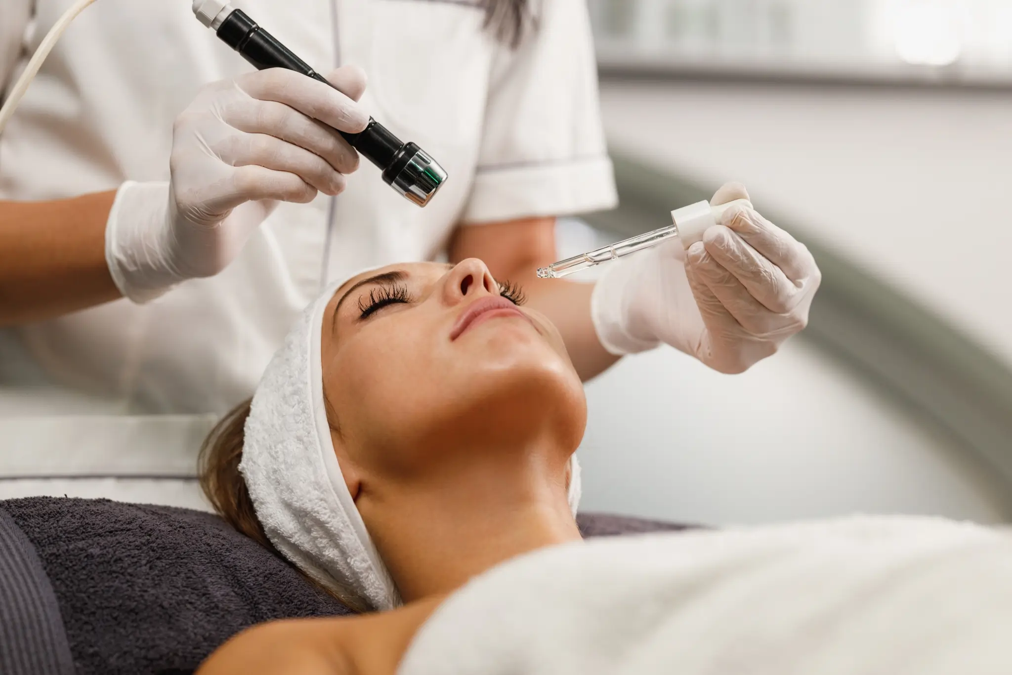 Soin du visage revitalisant pour améliorer l'éclat et la texture de la peau